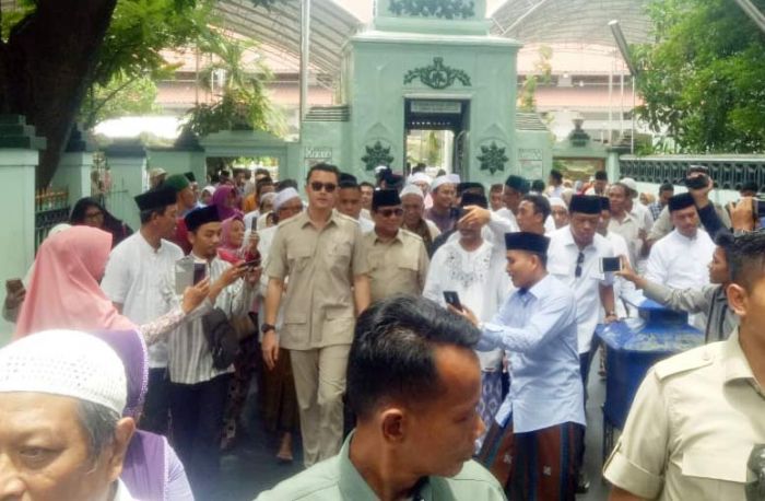 Akhiri Kampanye di Jatim, Prabowo Sholat Jumat di Masjid Ampel