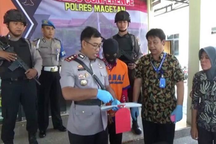 Pelaku Pembunuhan di Getas Anyar Dibekuk Polisi, Penyebabnya Sang Istri Menolak Berhubungan Intim Pelaku Pembunuhan di Getas Anyar Dibekuk Polisi, Penyebabnya Sang Istri Menolak Berhubungan Intim