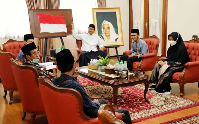 Gus Ipul Lepas Kafilah Asal Kota Pasuruan Ikuti MTQ Tingkat Nasional XXIX Gus Ipul Lepas Kafilah Asal Kota Pasuruan Ikuti MTQ Tingkat Nasional XXIX