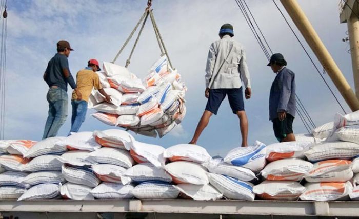 "Demi Kesejahteraan Petani, Saya Tegaskan, Marhaen Jumadi Wakil Bupati Nganjuk Menolak Impor Beras"