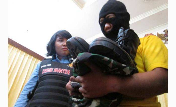 Trik Tentara Gadungan Berakhir di Penjara, Korbannya Janda Muda Trik Tentara Gadungan Berakhir di Penjara, Korbannya Janda Muda