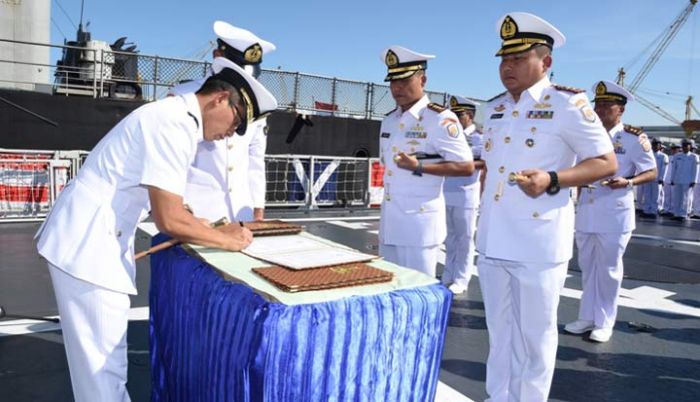 Tiga Komandan KRI di Jajaran Satkor Koarmada II Diserahterimakan