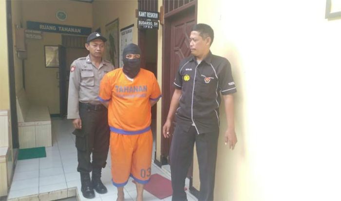 Kesal Dipisuhi, Sopir Bus Pariwisata Pukuli Pemotor Kesal Dipisuhi, Sopir Bus Pariwisata Pukuli Pemotor