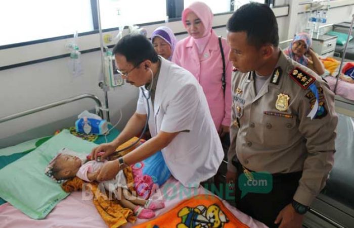 Ditinggal Orang Tua Merantau, Balita di Kediri Diduga Menderita Gizi Buruk Ditinggal Orang Tua Merantau, Balita di Kediri Diduga Menderita Gizi Buruk