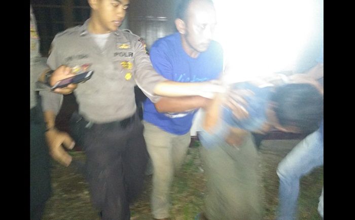 Polisi Pacitan Amankan Orang Tak Dikenal yang Disangka Hendak Berbuat Jahat Polisi Pacitan Amankan Orang Tak Dikenal yang Disangka Hendak Berbuat Jahat