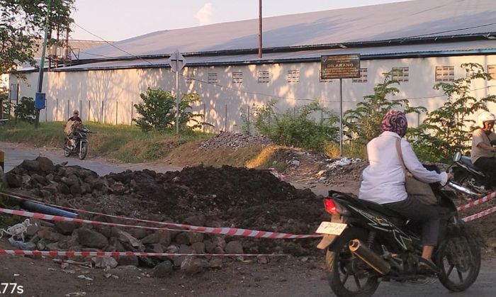 Pengerjaan Gorong-Gorong Talun Bertahap agar Tak Ganggu Arus Lalin Pengerjaan Gorong-Gorong Talun Bertahap agar Tak Ganggu Arus Lalin