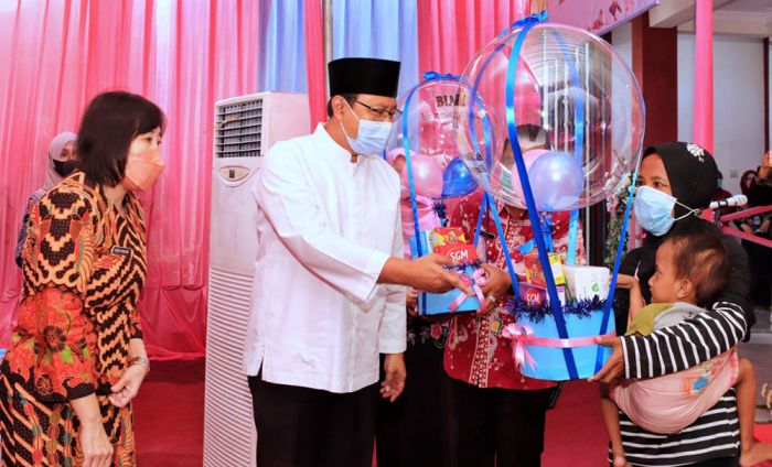 Gus Ipul Resmikan Layanan Angsal Gisi, Galakkan Imunisasi pada Anak Gus Ipul Resmikan Layanan Angsal Gisi, Galakkan Imunisasi pada Anak