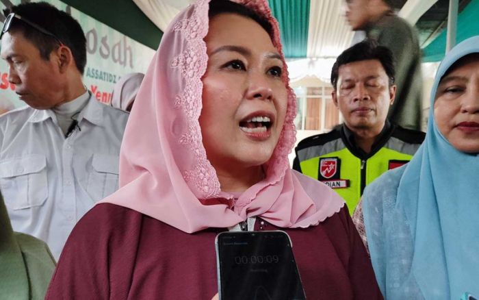 Debat Capres-Cawapres Berbahasa Inggris, Yenny Wahid: Kita Punya Bahasa Persatuan Debat Capres-Cawapres Berbahasa Inggris, Yenny Wahid: Kita Punya Bahasa Persatuan