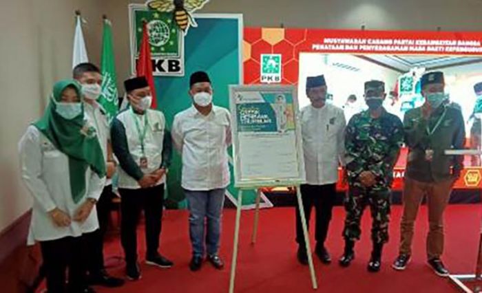 Dihadiri Bupati Gus Yani dan Wabup Bu Min, DPP Tunjuk Qodir Ketua PKB Gresik dalam Muscab Dihadiri Bupati Gus Yani dan Wabup Bu Min, DPP Tunjuk Qodir Ketua PKB Gresik dalam Muscab