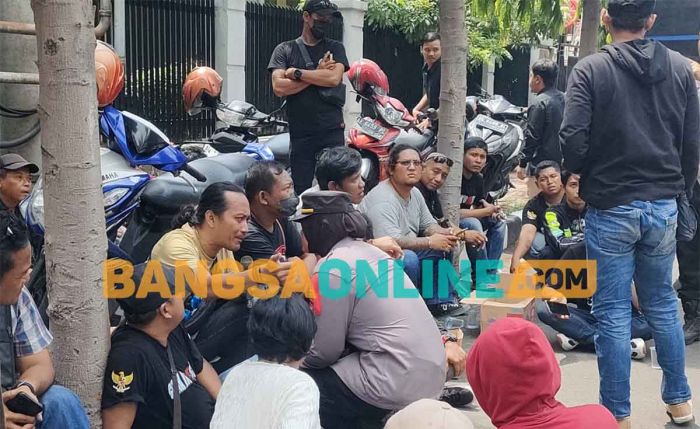 Sengketa soal Izin Pendirian Kafe, Massa Aksi Geruduk Balai Kota Kediri