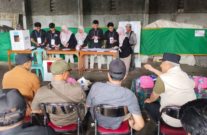 Pj Bupati Nganjuk Tinjau Pelaksanaan Pilkada 2024 Pj Bupati Nganjuk Tinjau Pelaksanaan Pilkada 2024