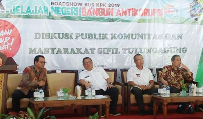 ​Bupati Tulungagung Hadiri Diskusi Publik di Roadshow Bus KPK