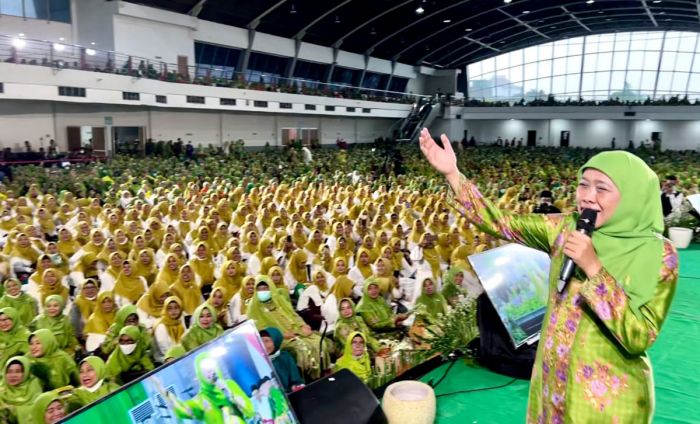 Gubernur Khofifah Apresiasi Komitmen Muslimat NU untuk Kesehatan Ibu dan Anak Gubernur Khofifah Apresiasi Komitmen Muslimat NU untuk Kesehatan Ibu dan Anak