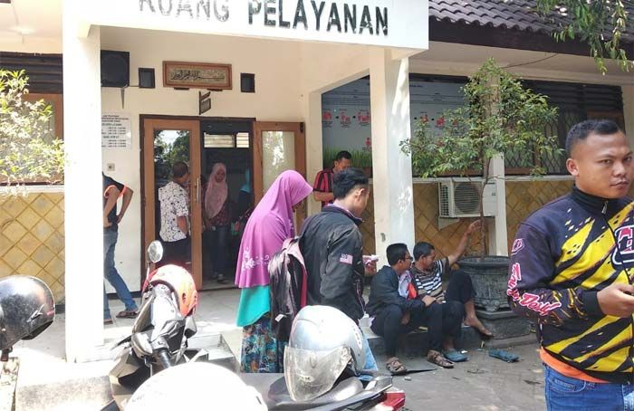 Cerita Duka Perjuangan Warga Tuban saat Urus Adminduk, Bolak Balik hingga Harus Ikut Sidang Cerita Duka Perjuangan Warga Tuban saat Urus Adminduk, Bolak Balik hingga Harus Ikut Sidang