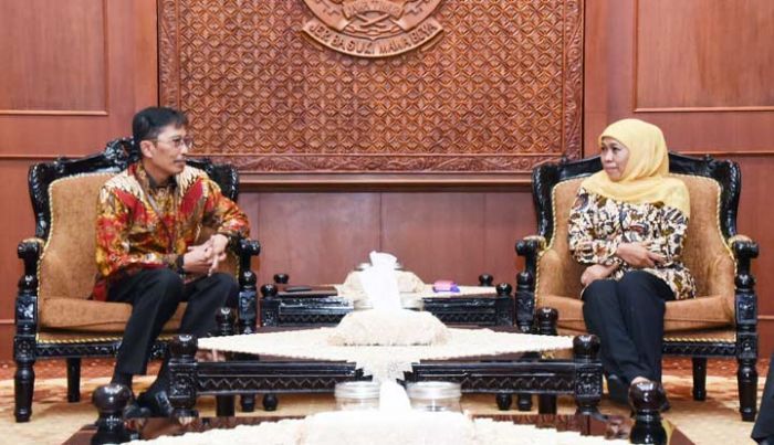 Gubernur Jatim Ajak BRI Kembangkan Bank Syariah Gubernur Jatim Ajak BRI Kembangkan Bank Syariah