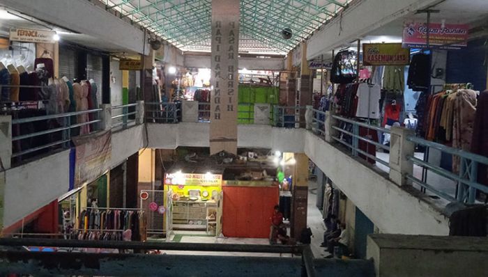 Terus Berbenah, Begini Langkah Perumda Pasar Lamongan Menjaga Kebersihan Terus Berbenah, Begini Langkah Perumda Pasar Lamongan Menjaga Kebersihan