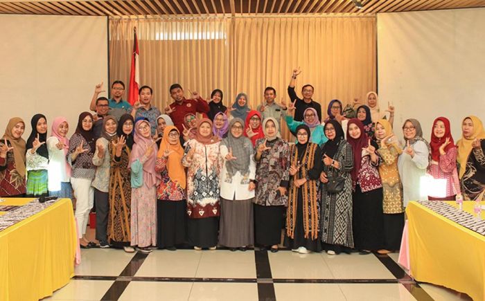 Dedikasi Tanpa Batas, Ketua TP PKK Kota Pasuruan Apresiasi Dosen Selantang