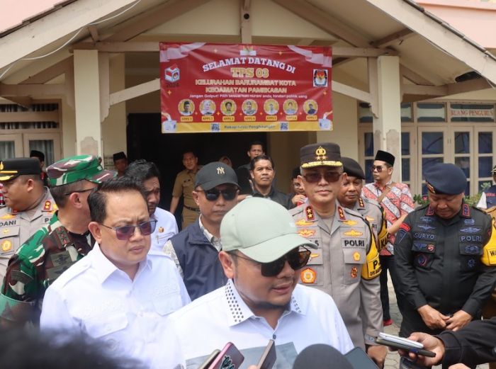 Kapolda, Pangdam Brawijaya dan Pj Gubernur Jatim Tinjau Kesiapan Pilkada 2024 di Pamekasan Kapolda, Pangdam Brawijaya dan Pj Gubernur Jatim Tinjau Kesiapan Pilkada 2024 di Pamekasan