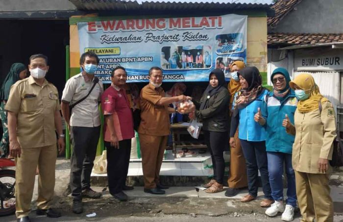 Kepala Dinsos P3A Kota Mojokerto Pastikan Program BPNT untuk KPM Tepat Sasaran Kepala Dinsos P3A Kota Mojokerto Pastikan Program BPNT untuk KPM Tepat Sasaran