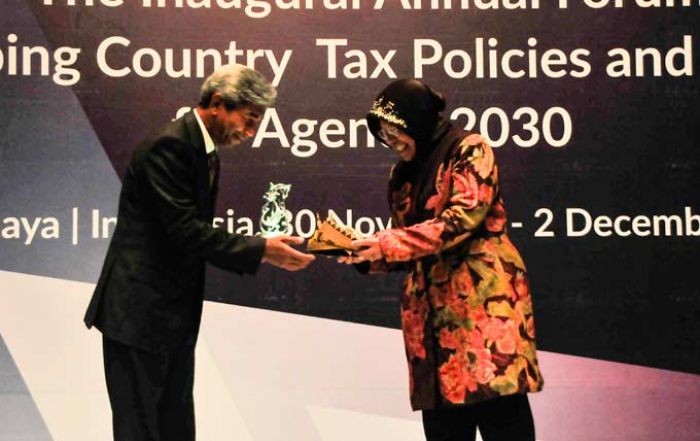 Wali Kota Risma Berbagi Pengalaman Me-manage Pajak ke Delegasi 32 Negara 