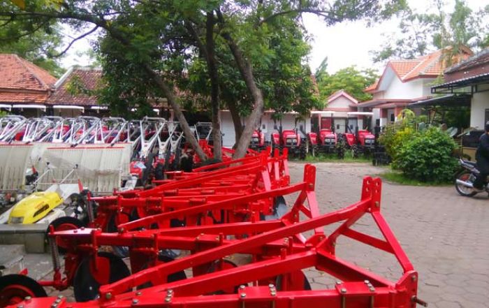 Mangkrak, Alsintan Rawan Rusak, Komisi II Tuding Disperta Pasuruan Lambat Mangkrak, Alsintan Rawan Rusak, Komisi II Tuding Disperta Pasuruan Lambat