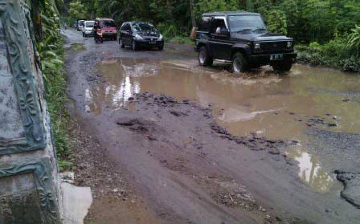 Blitar Kembangkan Wisata Baru Kelud, Dewan Soroti Buruknya Infrastruktur Blitar Kembangkan Wisata Baru Kelud, Dewan Soroti Buruknya Infrastruktur
