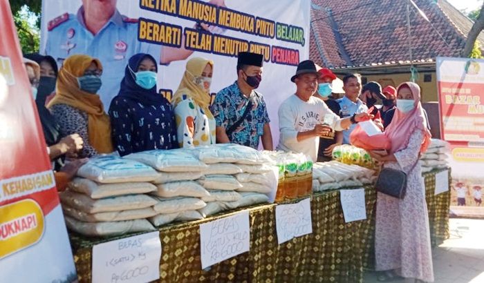 Bantu Masyarakat Penuhi Kebutuhan Pokok, Lapas Kelas IIA Pamekasan Gelar Pasar Murah