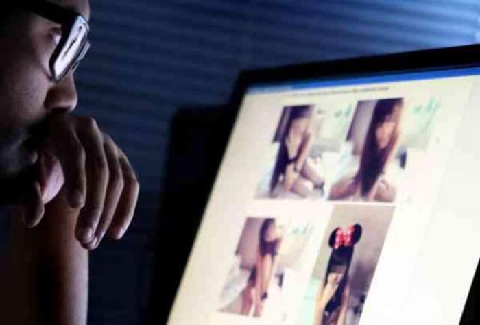 Prostitusi Online Mulai Merambah Daerah, Para Wanita Penjaja Cinta Blak-blakan Pasang Tarif Prostitusi Online Mulai Merambah Daerah, Para Wanita Penjaja Cinta Blak-blakan Pasang Tarif