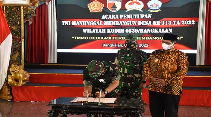 Danrem 084/BJ Tutup TMMD ke-113 di Bangkalan Danrem 084/BJ Tutup TMMD ke-113 di Bangkalan