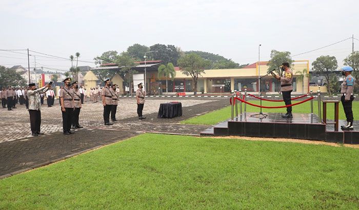 Kapolres Mojokerto Pimpin Upacara Sertijab 3 Pejabat Utama