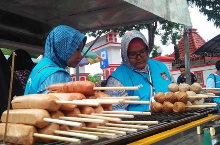 ​Sidak Takjil, Dinkes Kota Blitar Temukan Zat Berbahaya di Kerupuk