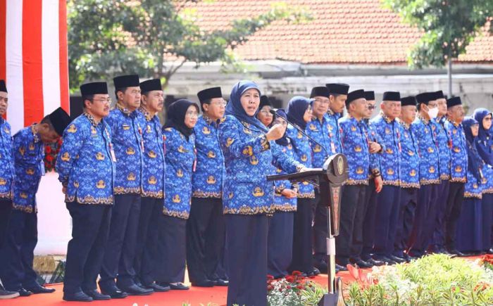 Ambil Sumpah Jabatan 1.450 PNS Pemprov Jatim, Gubernur Khofifah Tekankan Pentingnya Core Values ASN Ambil Sumpah Jabatan 1.450 PNS Pemprov Jatim, Gubernur Khofifah Tekankan Pentingnya Core Values ASN