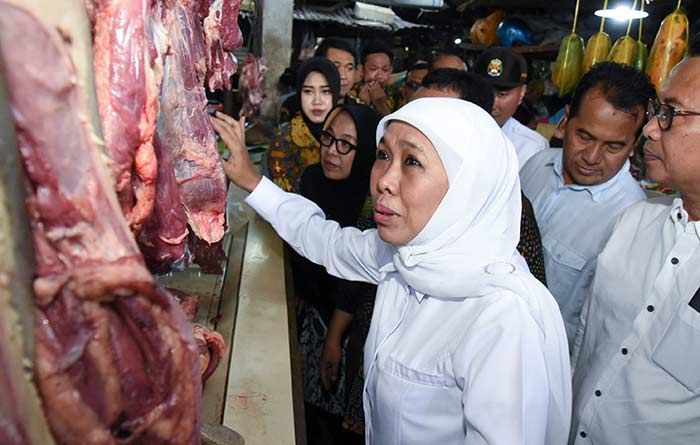 Gubernur Khofifah Pastikan Stok Bahan Pokok Selama Lebaran Aman Gubernur Khofifah Pastikan Stok Bahan Pokok Selama Lebaran Aman