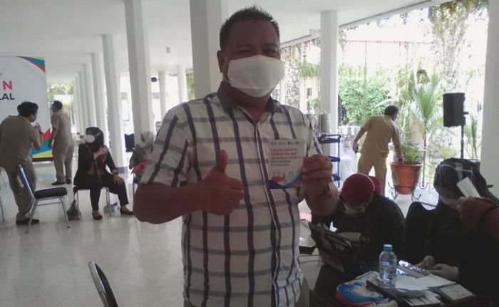 Anggota Dewan dan Staf Kantor DPRD Banyuwangi Ikuti Program Vaksinasi Covid-19