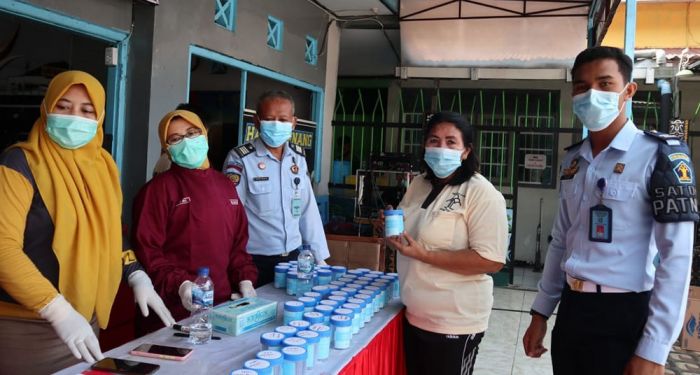 Berantas Narkoba, Lapas Kelas IIB Ngawi Gelar Tes Urine