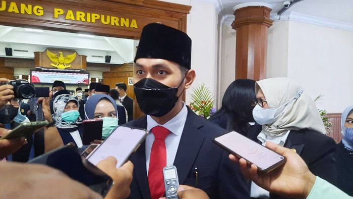 Pendidikan, Infrastruktur, dan Kesehatan jadi Sektor Prioritas Kepemimpinan Lindra - Riyadi Pendidikan, Infrastruktur, dan Kesehatan jadi Sektor Prioritas Kepemimpinan Lindra - Riyadi