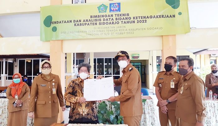 Kawasan Industri Sidoarjo Bakal Serap 60 Persen Tenaga Kerja Warga Jabon Kawasan Industri Sidoarjo Bakal Serap 60 Persen Tenaga Kerja Warga Jabon