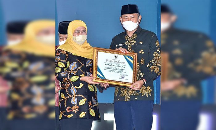 Bupati Lamongan Dinobatkan Sebagai Pembina Koperasi Terbaik di Jawa Timur 2022