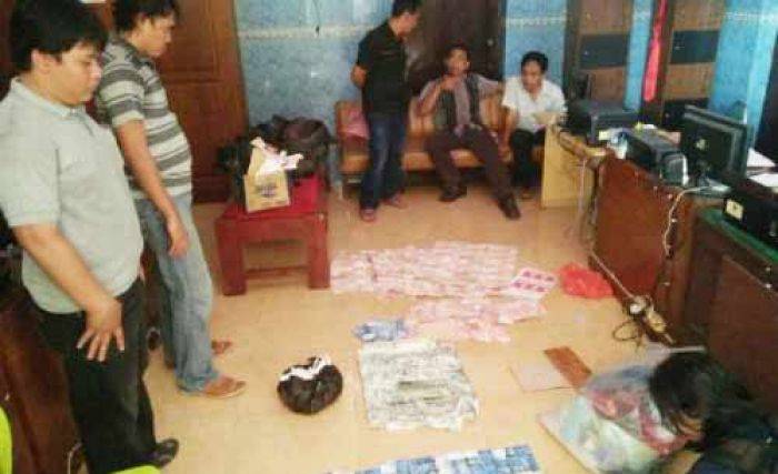 Upal Produksi Rumah Kos di Desa Plandi Jombang, Jumlahnya Capai Rp 770 Juta Upal Produksi Rumah Kos di Desa Plandi Jombang, Jumlahnya Capai Rp 770 Juta