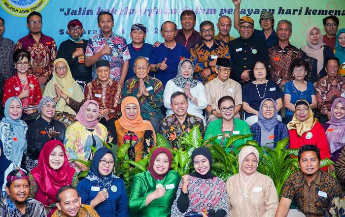 Khofifah Sebut IKA Unair Dukung Penuh Upaya Percepatan Indonesia Emas Sebelum 2045 Khofifah Sebut IKA Unair Dukung Penuh Upaya Percepatan Indonesia Emas Sebelum 2045