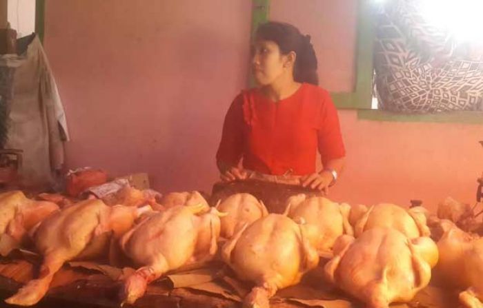Jelang Ramadhan, Harga Daging Ayam di Pamekasan Merangkak Naik