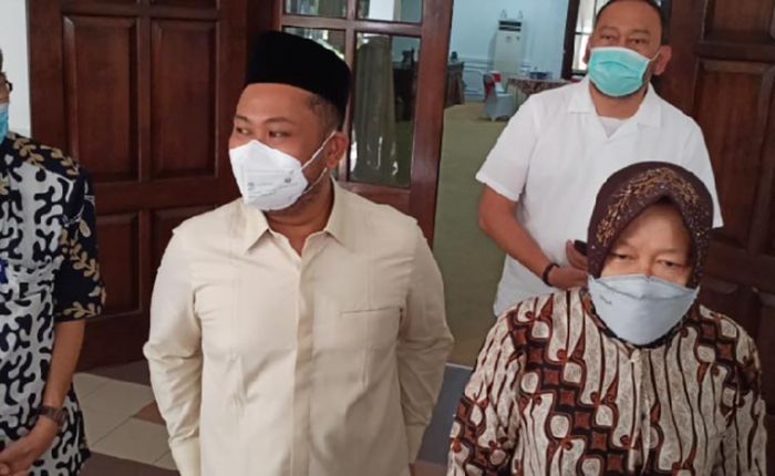 Mensos Minta Pemkab Gresik Cepat Setorkan DTKS hingga 100 Persen, Mengapa? Mensos Minta Pemkab Gresik Cepat Setorkan DTKS hingga 100 Persen, Mengapa?