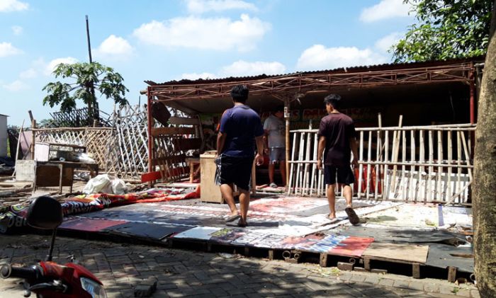 Puluhan Warung di Kawasan GOR Joyoboyo Bakal Dibongkar