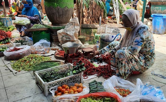 Kian Pedas, Harga Cabai di Tuban Lampaui Daging Sapi