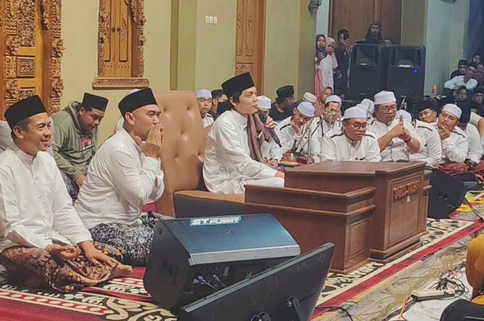 Gus Iqdam Dukung Pasangan Abadi Gus Iqdam Dukung Pasangan Abadi