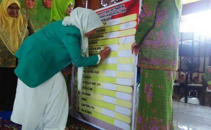 Peringati Harlah ke-70, Fatayat NU Tuban Deklarasi Laskar Anti Narkoba Peringati Harlah ke-70, Fatayat NU Tuban Deklarasi Laskar Anti Narkoba