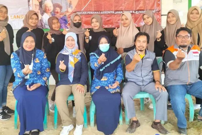 Hari Lanjut Usia Nasional, IPEGERI Jatim dan Rumah Zakat Berikan Materi Penanganan Diabetes