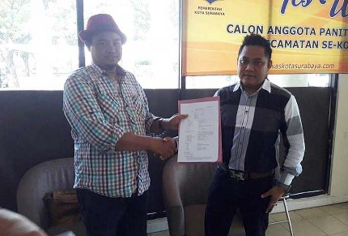 Diduga Kampanye Pakai Fasilitas Negara, Armuji Dilaporkan ke Panwaslu Diduga Kampanye Pakai Fasilitas Negara, Armuji Dilaporkan ke Panwaslu