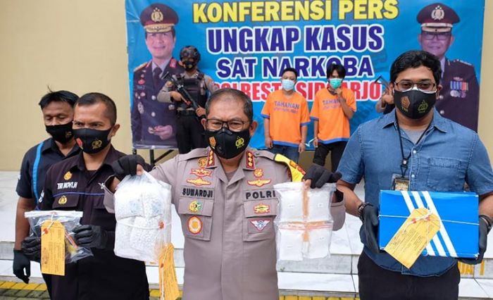 Dua Residivis Narkoba yang Diringkus Polresta Sidoarjo Ternyata Punya Jaringan di Lapas Dua Residivis Narkoba yang Diringkus Polresta Sidoarjo Ternyata Punya Jaringan di Lapas