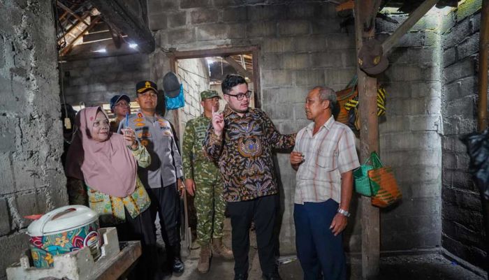 Blusukan ke Puncu, Bupati Kediri Bantu Bocah Berkebutuhan Khusus